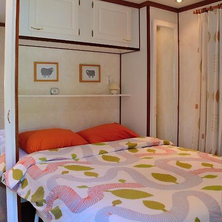 Chalet Ketjil Oostvoorne Εξωτερικό φωτογραφία