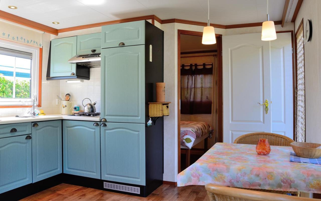 Chalet Ketjil Oostvoorne Εξωτερικό φωτογραφία